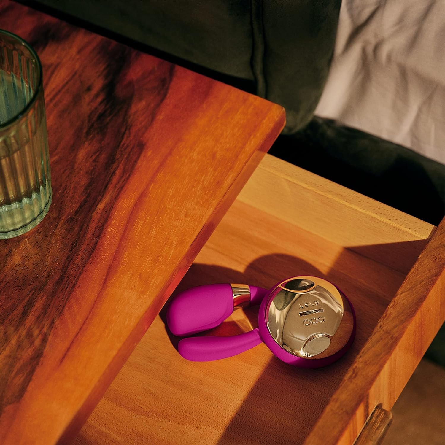 LELO TIANI 3, Couples Vibrator, Remote Controled Sex Toy for Adults, Couple Sex Toy Wireless and Hands-Free Vibrator Satisfaction Adult Sex Toys for Women and Men, Black - Image 6